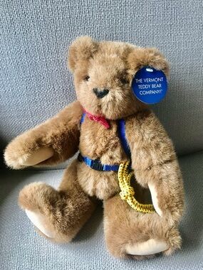 1998 Vermont Teddy Bear  promotional  bear for Summit Bank with checkbook